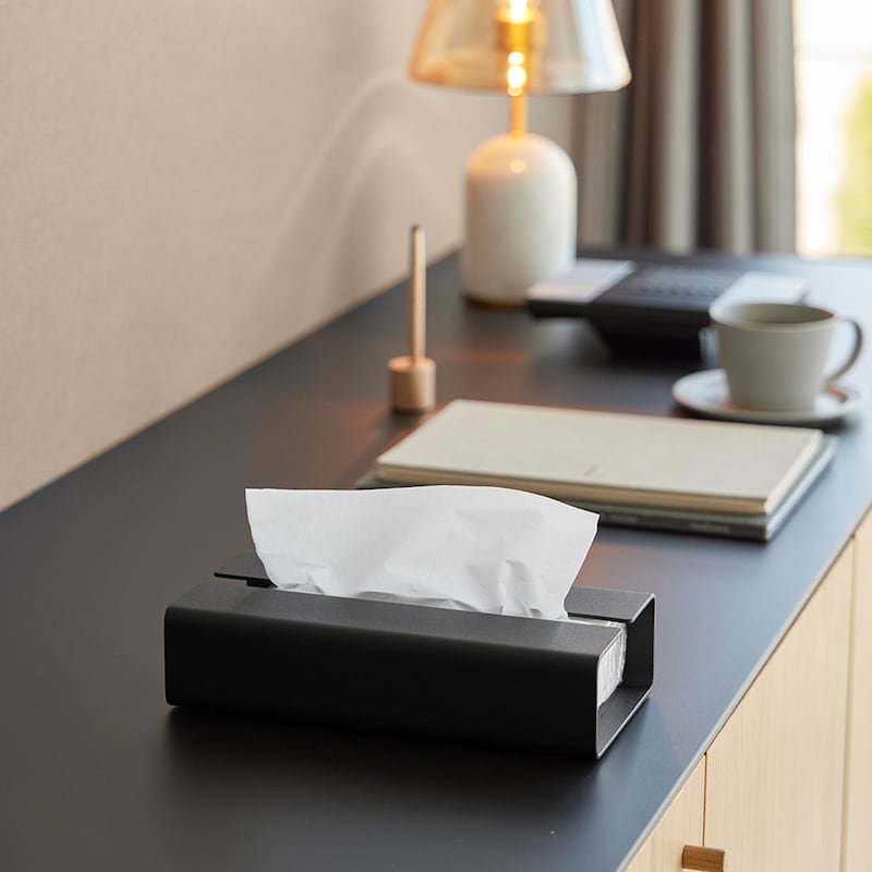 ティッシュペーパーの入れ替えがスムーズにできて中身の残量が確認しやすいティッシュケース