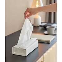 重さがあるので、ティッシュペーパーが取り出しやすい