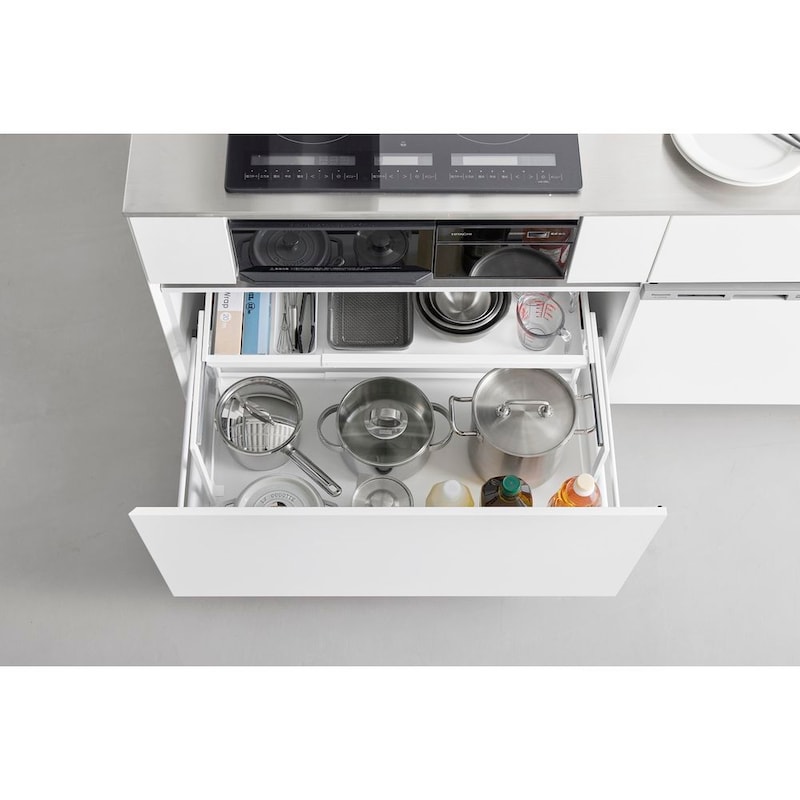 下の物をスムーズに取ることができます