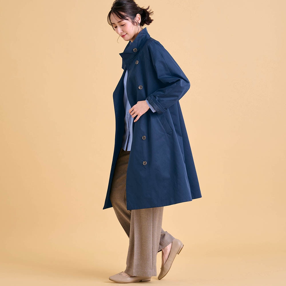 モデル身長169cm／M　ネイビー（ロング）　※写真は撮影用のため着丈+5cm