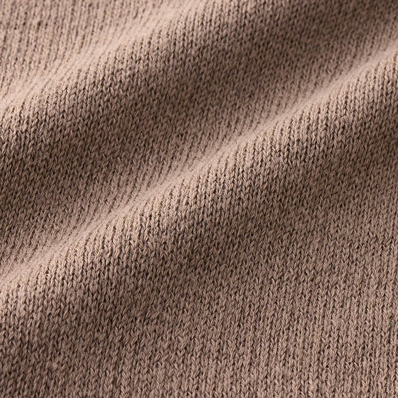 伸縮性の高いニット素材