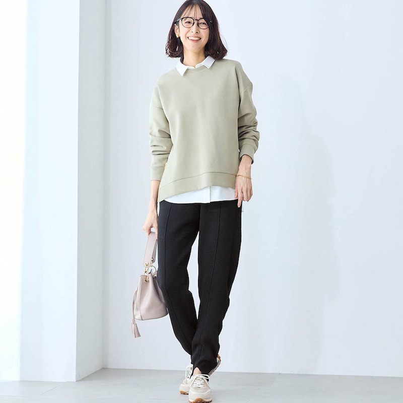 モデル身長169cm／M ※写真は撮影用のため股下+6cmになります。