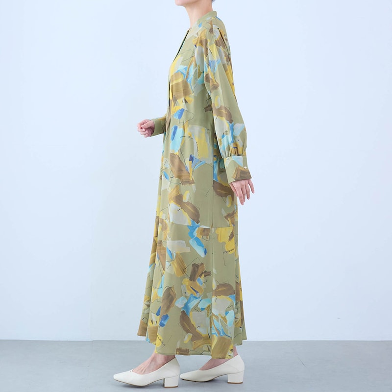 モデル身長168cm／M ※写真は撮影用のため着丈+６cmになります。