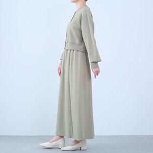 モデル身長168cm／M ※写真は撮影用のため総丈+6cmになります。