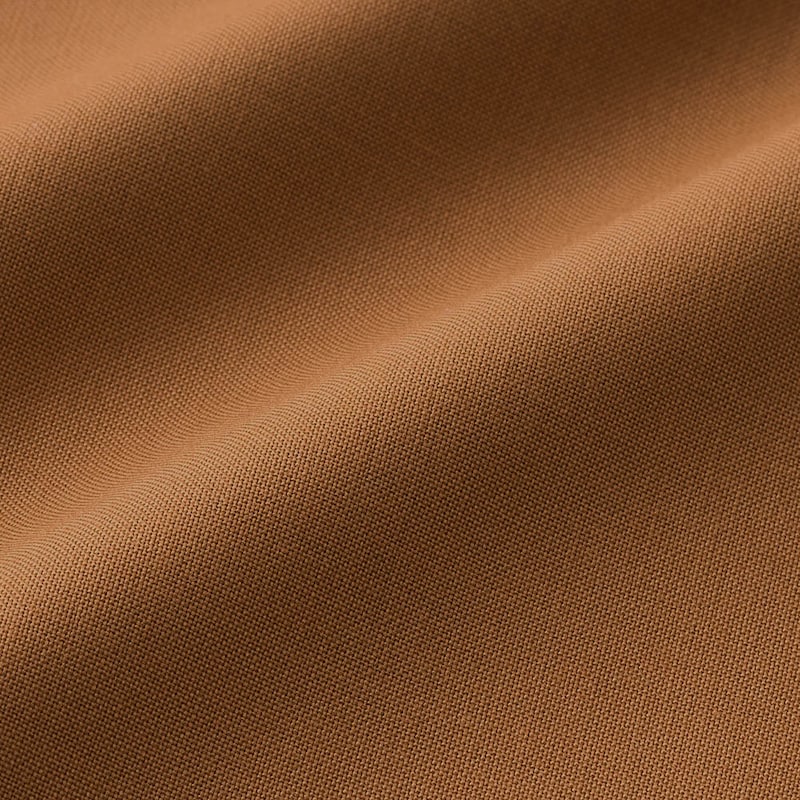 ほどよいハリ感のある素材