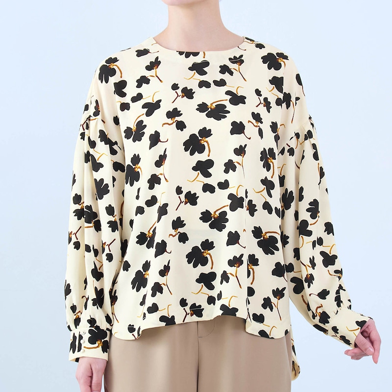 モデル身長168cm／M