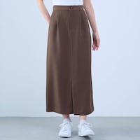 モデル身長168cm／M ※写真は撮影用のため総丈+6cmになります。