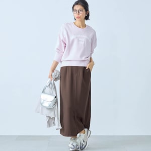 モデル身長168cm／M ※写真は撮影用のため総丈+6cmになります。