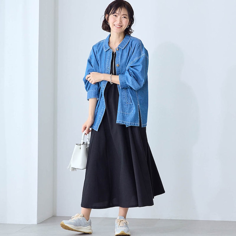 モデル身長167cm／M ※写真は撮影用のため身丈+6cmになります。