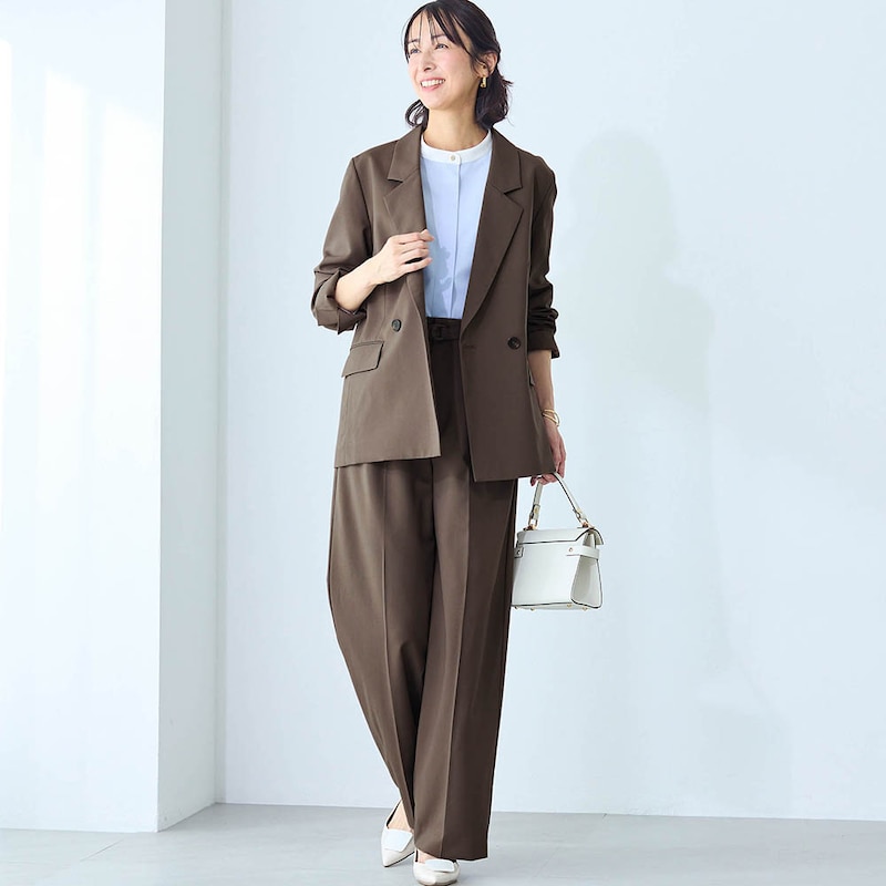 モデル身長169cm／M ※写真は撮影用のため股下+6cmになります。