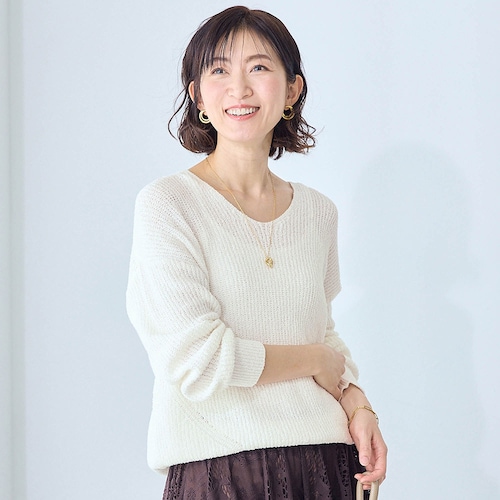 ホールガーメント風綿混Vネックニット