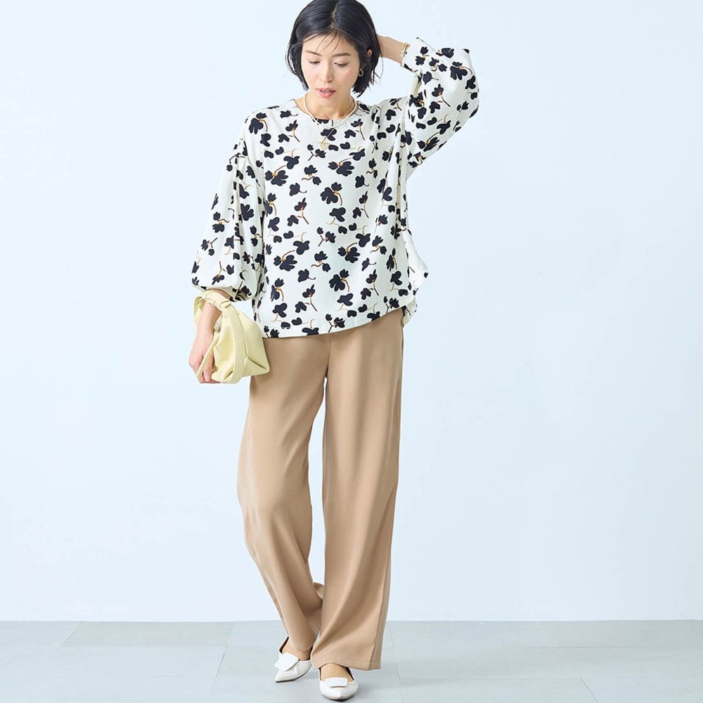 モデル身長168cm／M ※写真は撮影用のため股下+6cmになります。