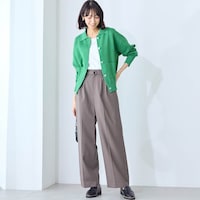 モデル身長169cm／M　※カーディガンのみ着用