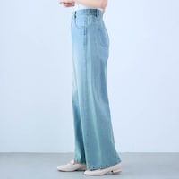 モデル身長168cm／M ※写真は撮影用のため股下+6cmになります。