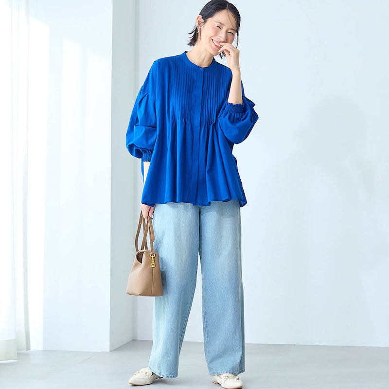 モデル身長168cm／M ※写真は撮影用のため股下+6cmになります。