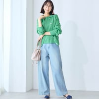 モデル身長169cm／M ※写真は撮影用のため股下+6cmになります。