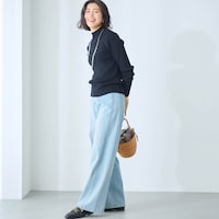 モデル身長168cm／M ※写真は撮影用のため股下+6cmになります。