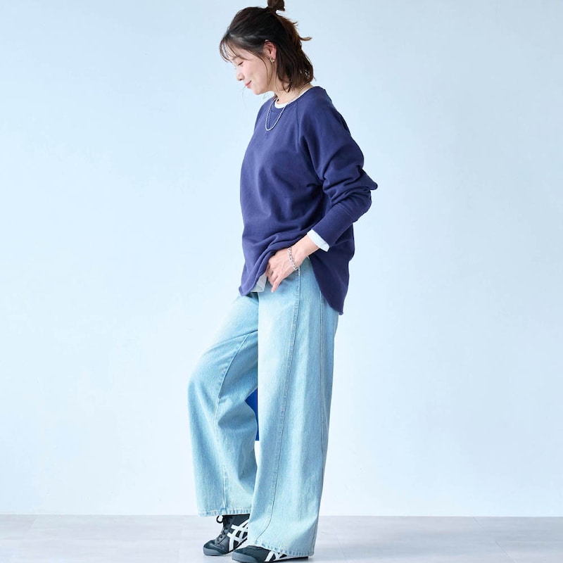 モデル身長168cm／M ※写真は撮影用のため股下+6cmになります。