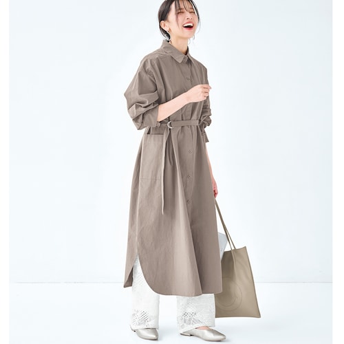 羽織りにもなるコットンシャツワンピース