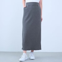 モデル身長168cm／M ※写真は撮影用のため総丈+6cmになります。