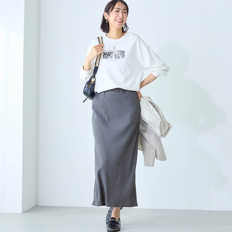 モデル身長169cm／M ※写真は撮影用のため総丈+6cmになります。