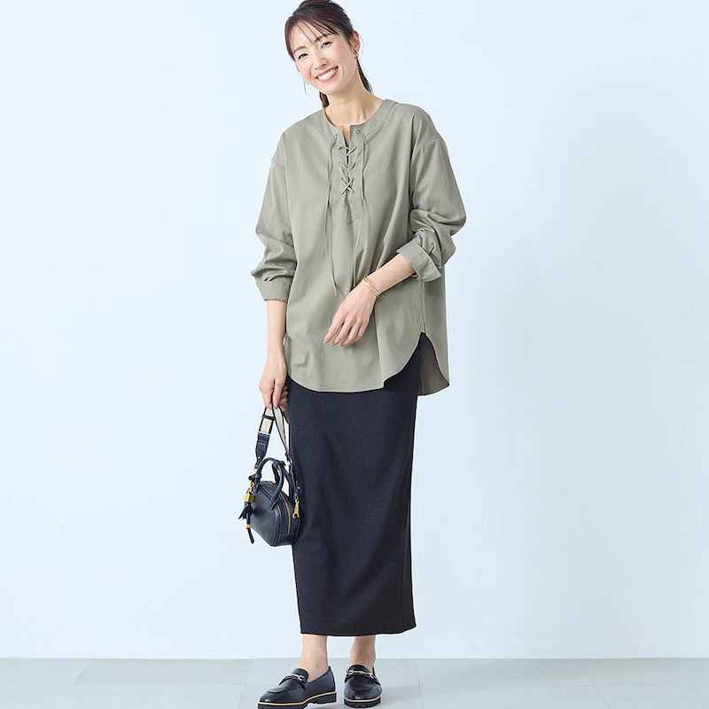 モデル身長173cm／M ※写真は撮影用のため総丈+6cmになります。