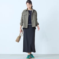 モデル身長173cm／M ※写真は撮影用のため総丈+6cmになります。