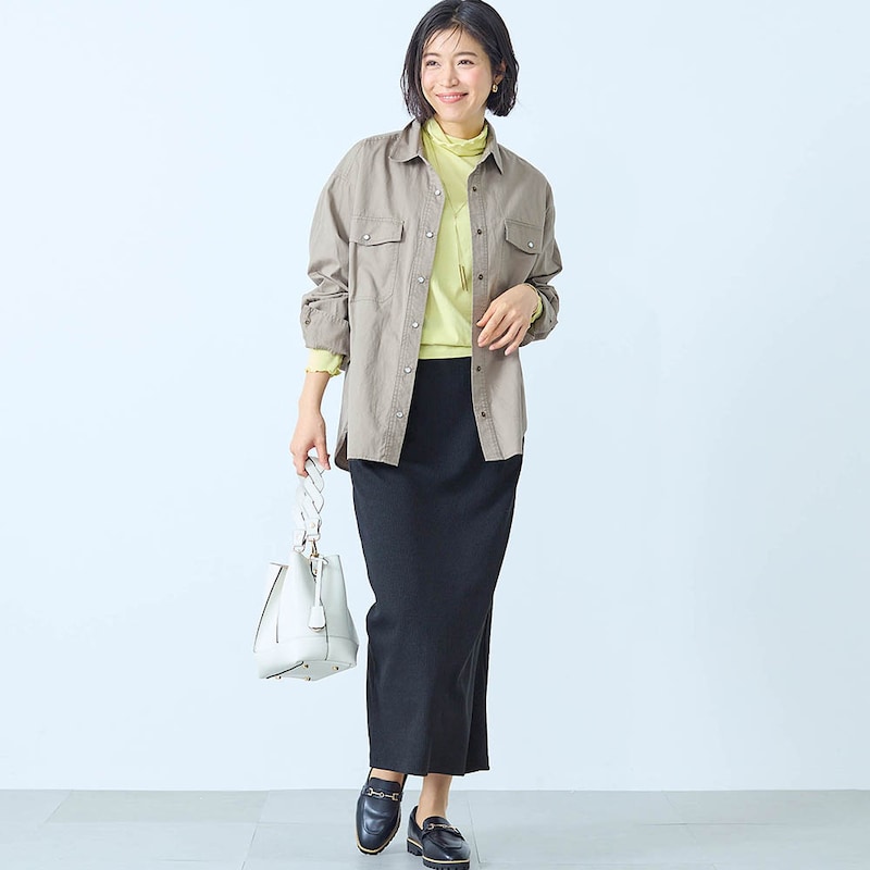 モデル身長168cm／M ※写真は撮影用のため総丈+6cmになります。