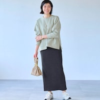 モデル身長168cm／M ※写真は撮影用のため総丈+6cmになります。