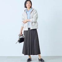 モデル身長168cm／M ※写真は撮影用のため総丈+6cmになります。