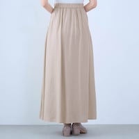 モデル身長168cm／M ※写真は撮影用のため総丈+6cmになります。