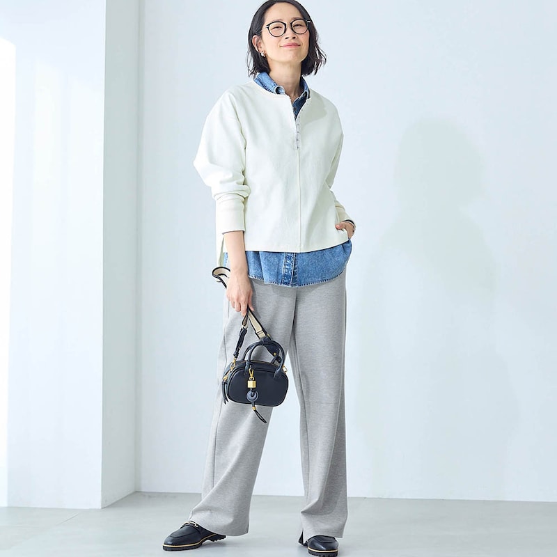 モデル身長168cm／M ※写真は撮影用のため股下+6cmになります。