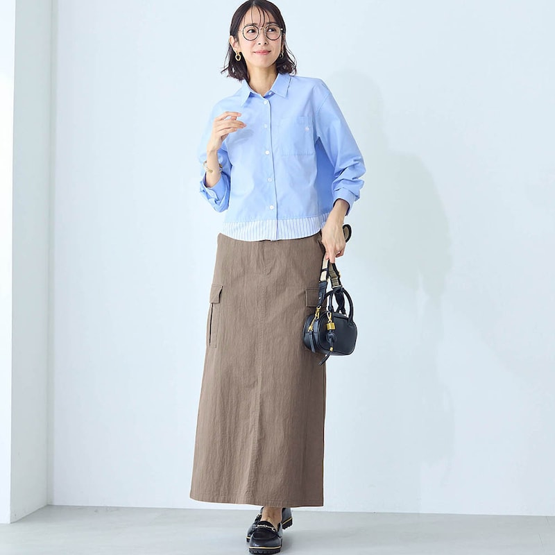 モデル身長169cm／M ※写真は撮影用のため総丈+6cmになります。