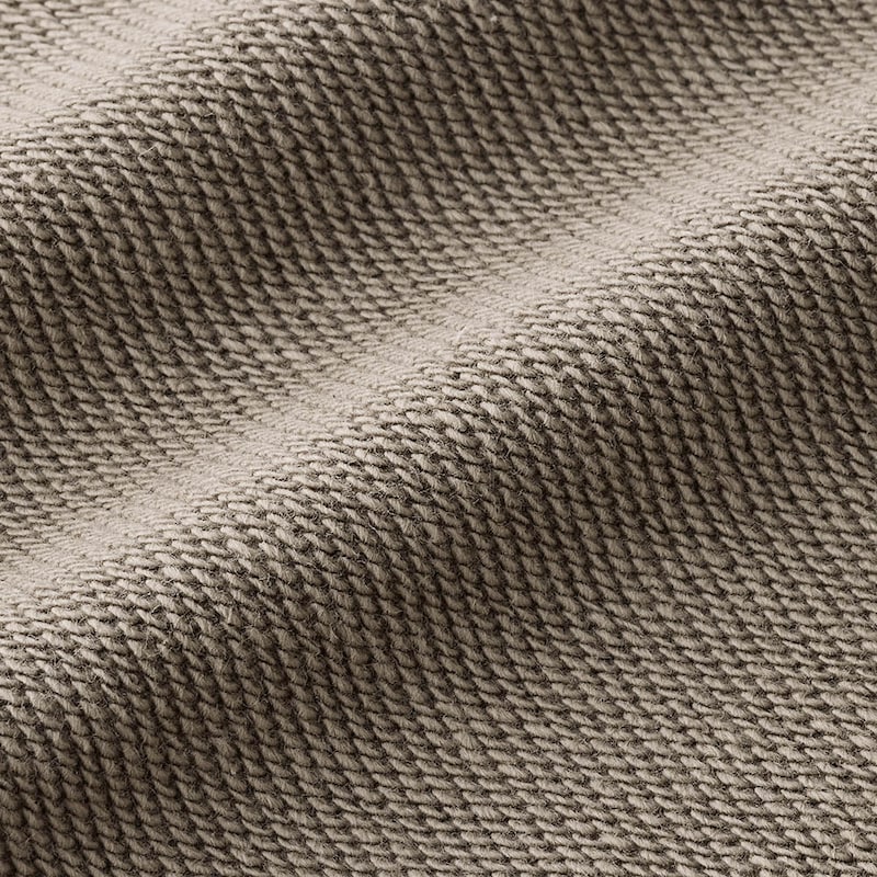 身生地は綿100%の裏毛素材