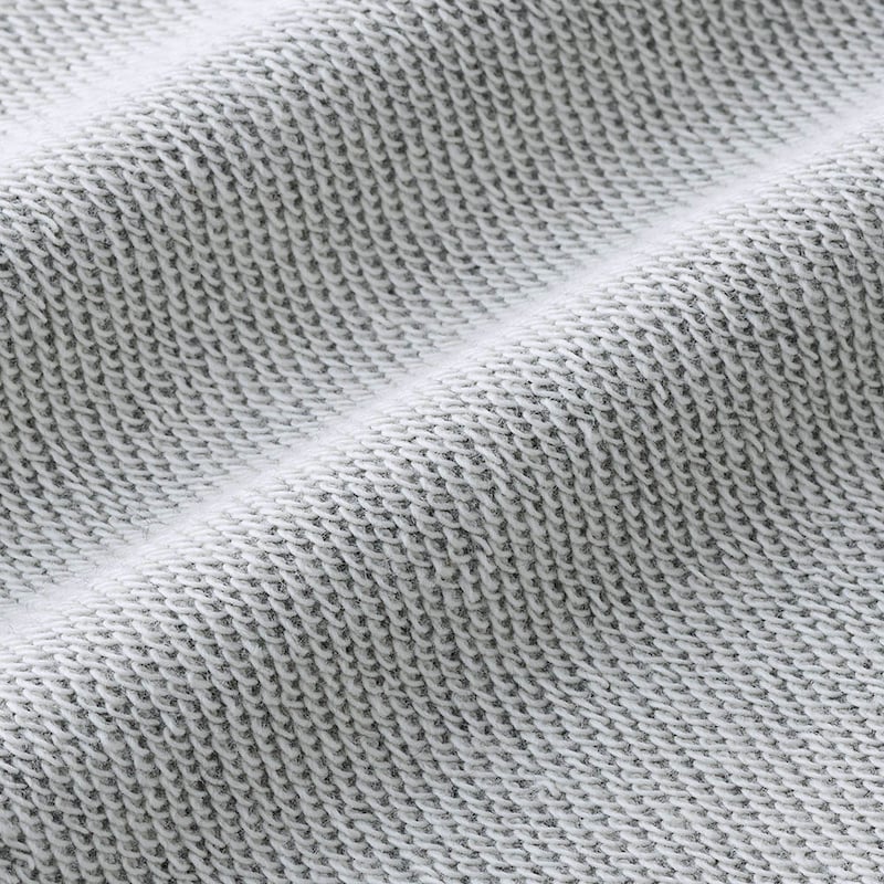 年中活躍する適度な厚みのある裏毛素材