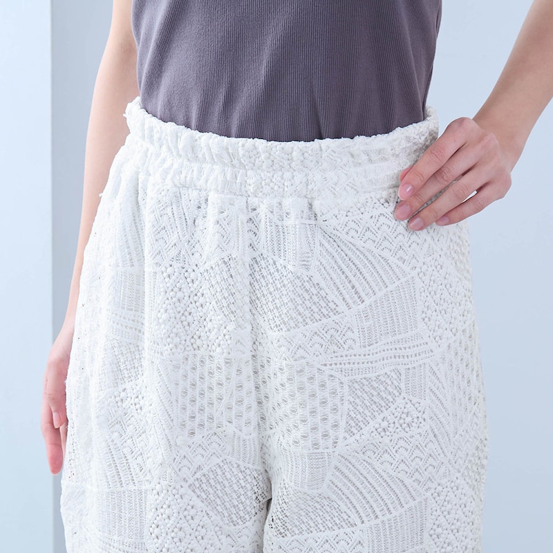 ウエストは総ゴムではきやすく着心地ラクちん