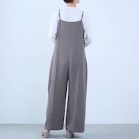 モデル身長168cm／M ※写真は撮影用のため股下+6cmになります。