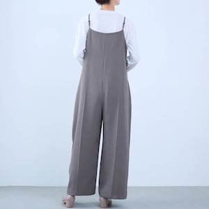 モデル身長168cm／M ※写真は撮影用のため股下+6cmになります。