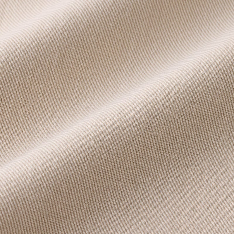 上品な光沢のあるシワになりにくいツイル素材