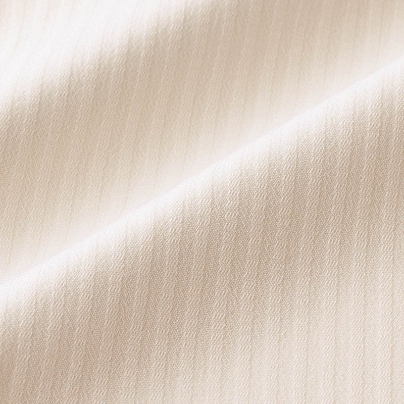 ストライプ柄がさりげない地模様のある素材