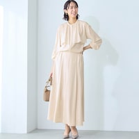 モデル身長169cm／M ※写真は撮影用のため総丈+6cmになります。