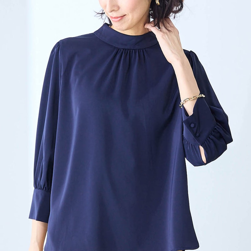 モデル身長169cm／M　ダークネイビー（七分袖）