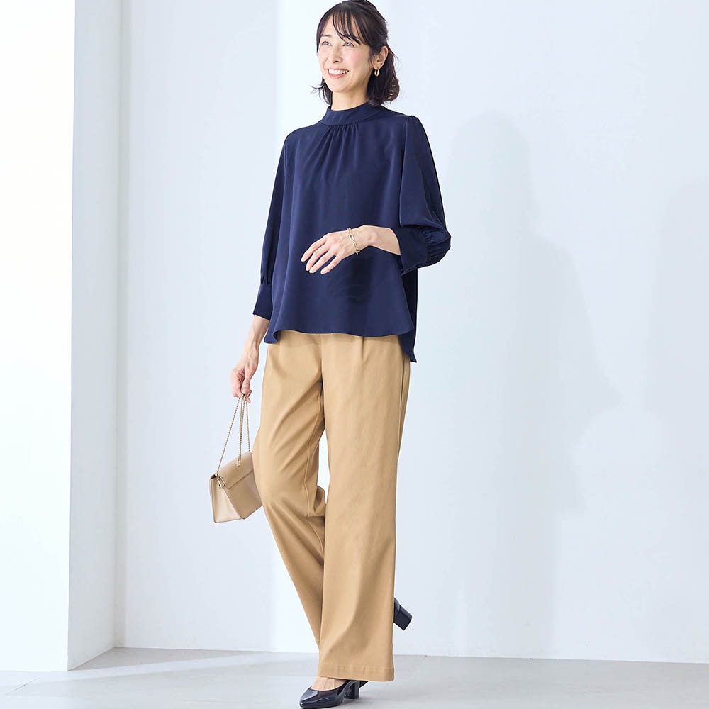 モデル身長169cm／M　ダークネイビー（七分袖）
