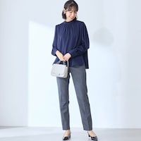 モデル身長169cm／M　ダークネイビー（長袖）