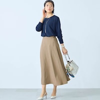 モデル身長168cm／M ※写真は撮影用のため総丈+6cmになります。