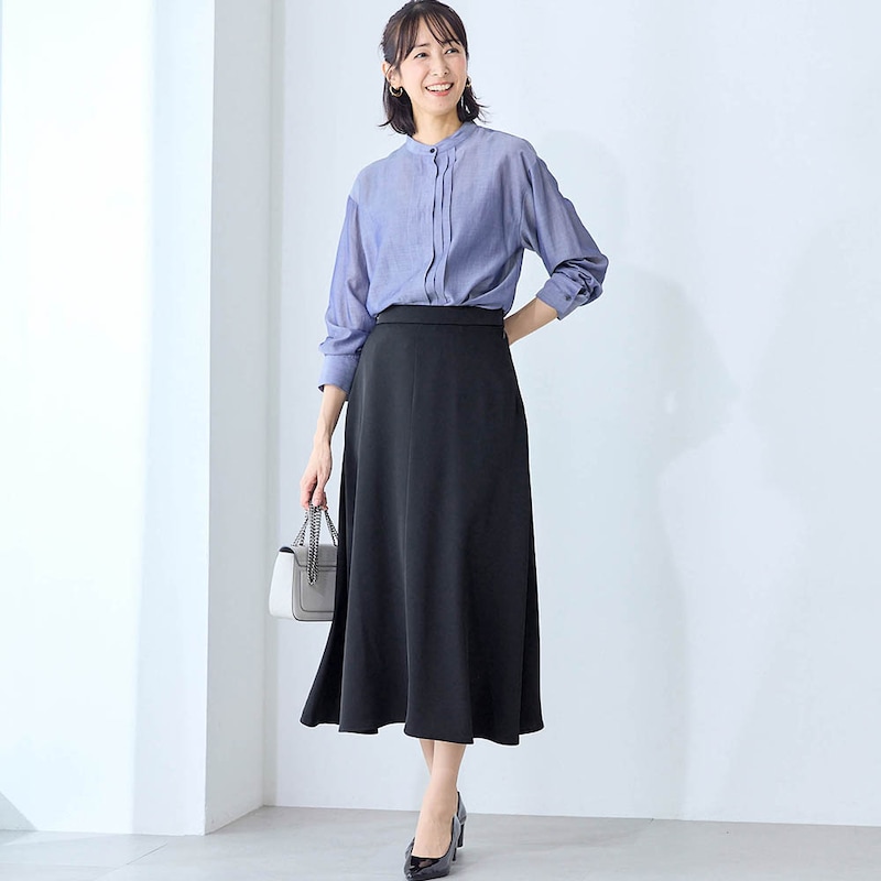 モデル身長169cm／M ※写真は撮影用のため総丈+6cmになります。