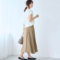 モデル身長172cm／M ※写真は撮影用のため総丈+6cmになります。
