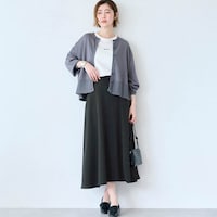 モデル身長166cm／M ※写真は撮影用のため総丈+6cmになります。