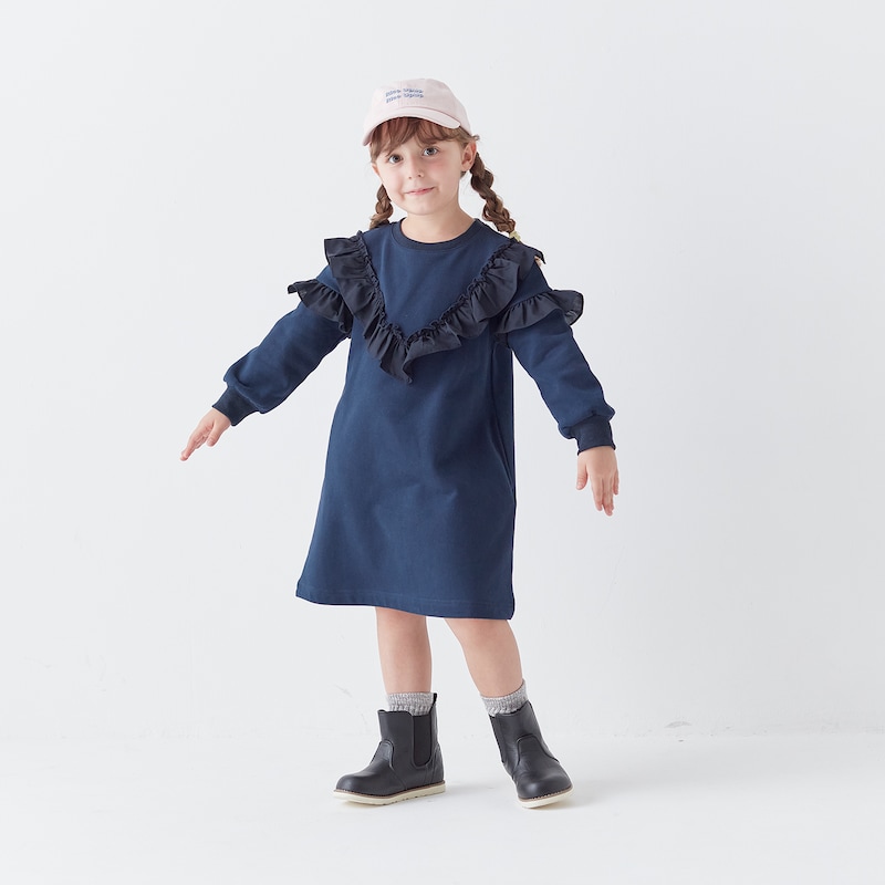 ネイビー／モデル身長110cm・110サイズ着用