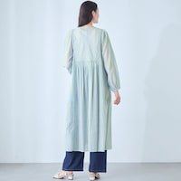モデル身長171cm／M～L ※写真は撮影用のため着丈+6cmになります。